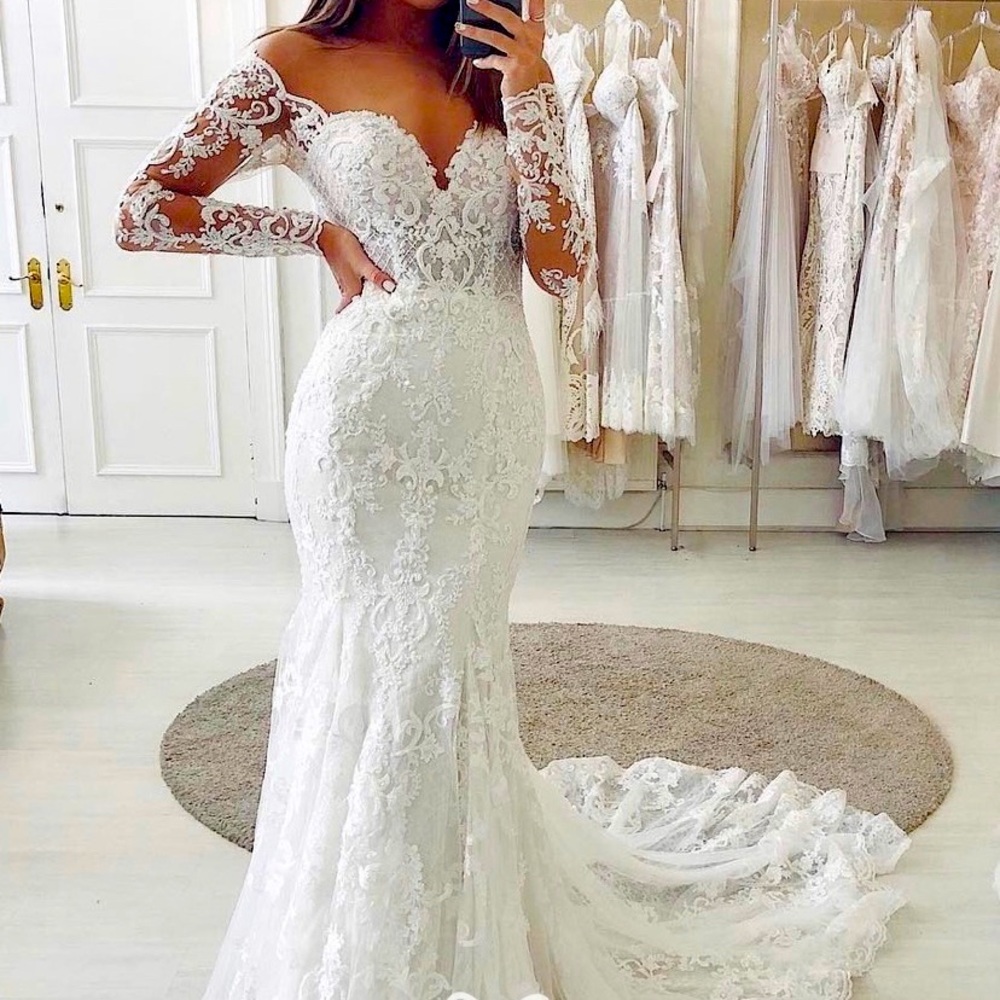 Sweetheart Cut Wedding Dress with Lacey Sleeves